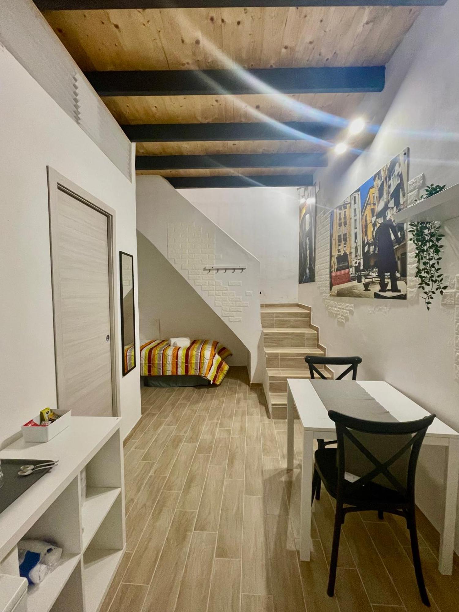 Bellebbuono Apartment Naples Luaran gambar